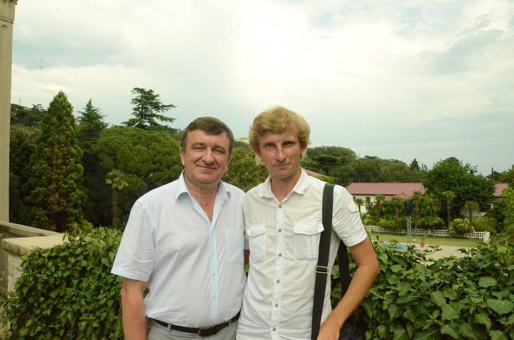 3-NOS_8392-Юрий Плугатарь и Александр Егорцев в Никитском саду, 24 июля 2014 г.
